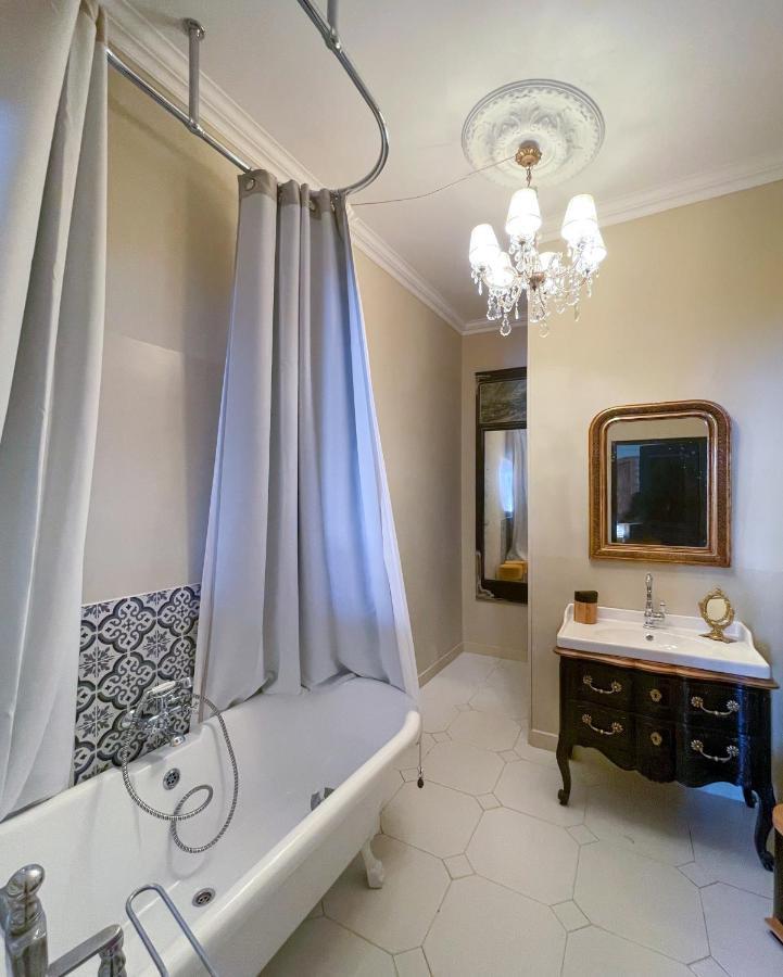 Le 215 Gambetta Boutique Hotel En Provence Cavaillon Exterior foto